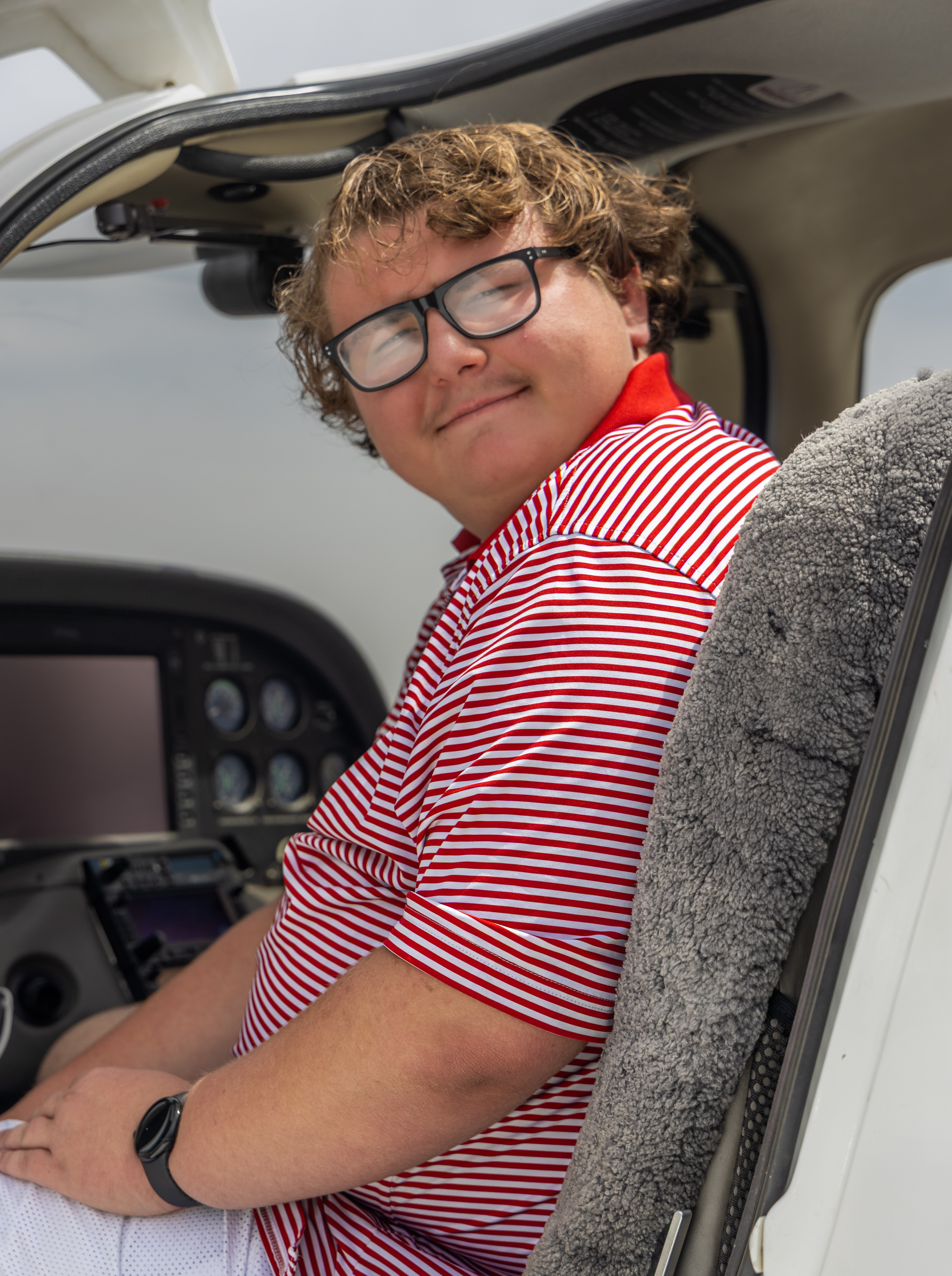 Zach (1) in plane