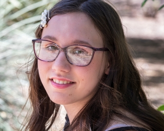 Lilyan 1